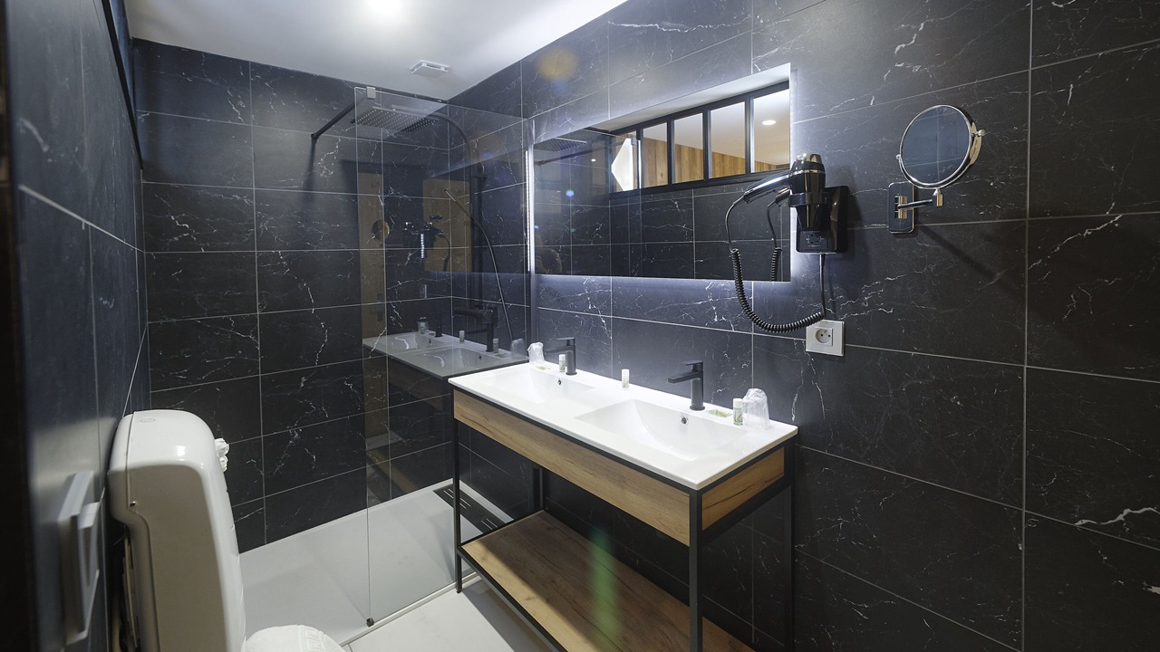 Photo of Bathroom in Foix