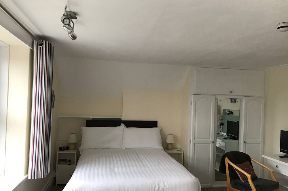 Photo of Bedroom in Bude