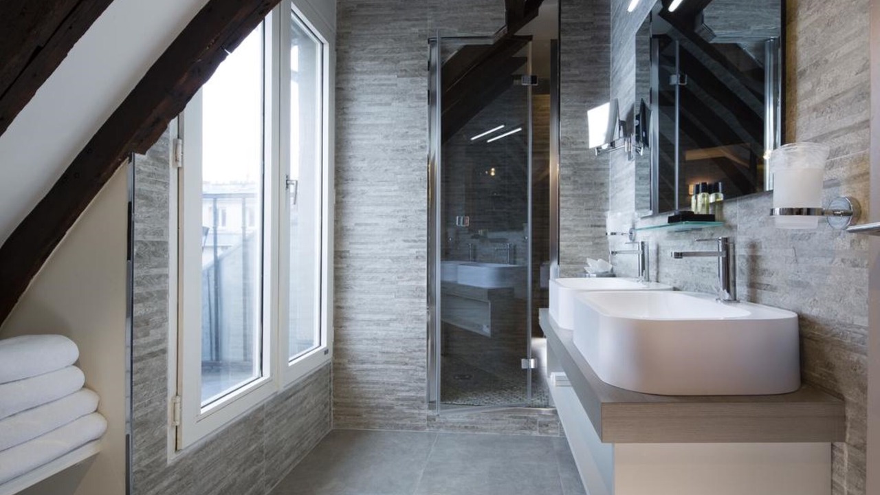 Photo of Bathroom in 3rd Arrondissement