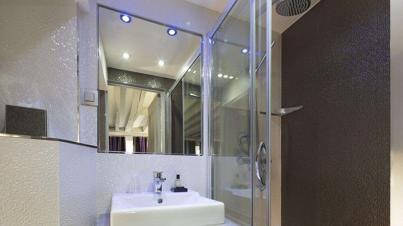 Photo of Others in 3rd Arrondissement