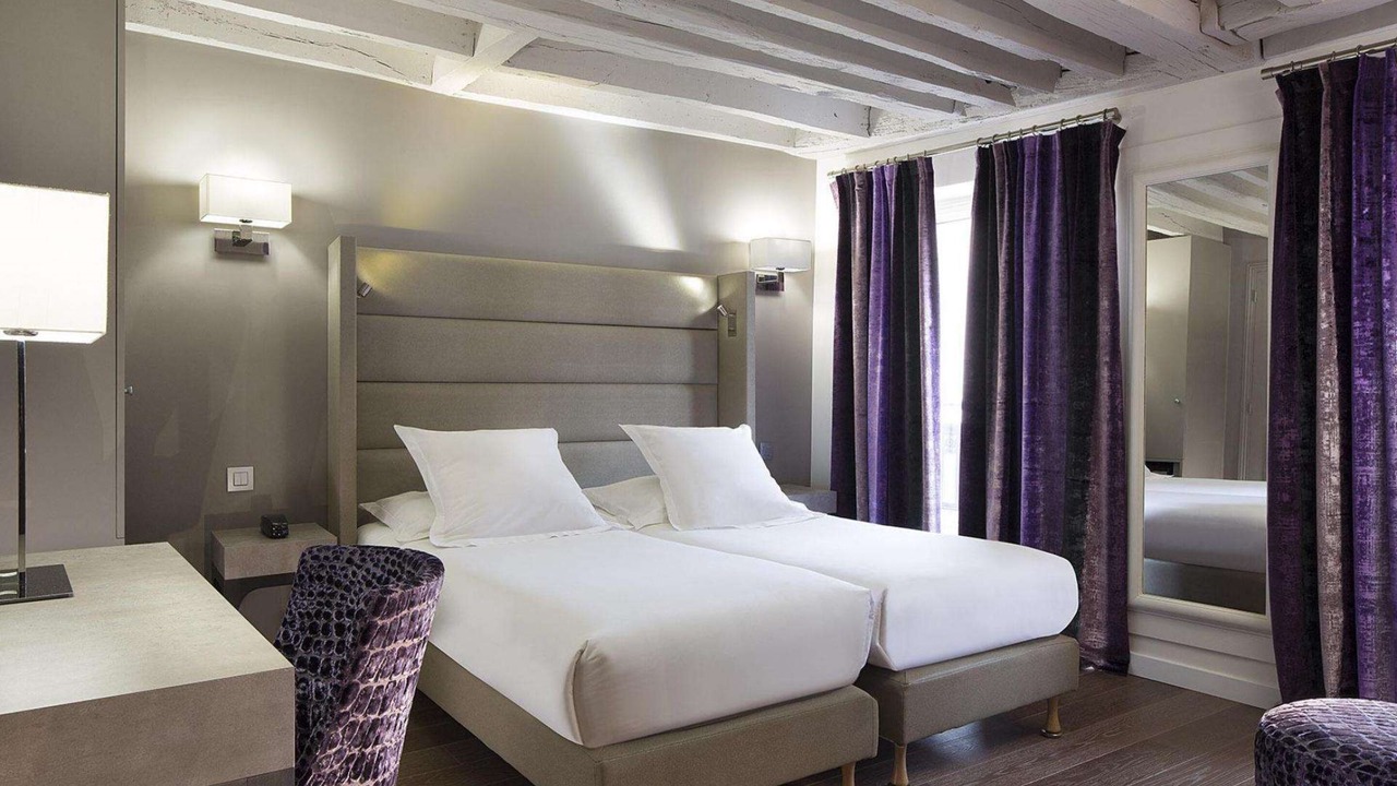 Photo of Bedroom in 3rd Arrondissement