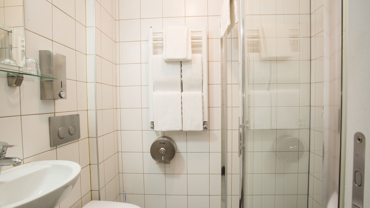 Photo of Bathroom in Batignolles