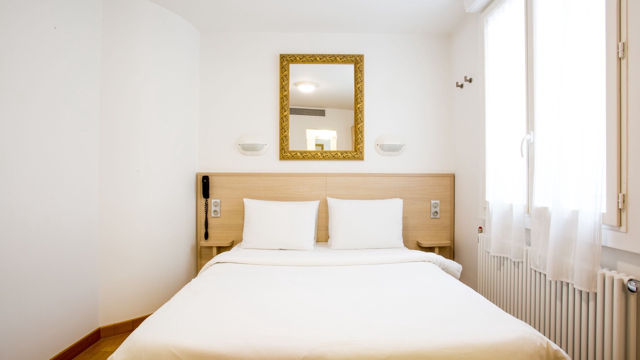 Photo of Bedroom in Batignolles