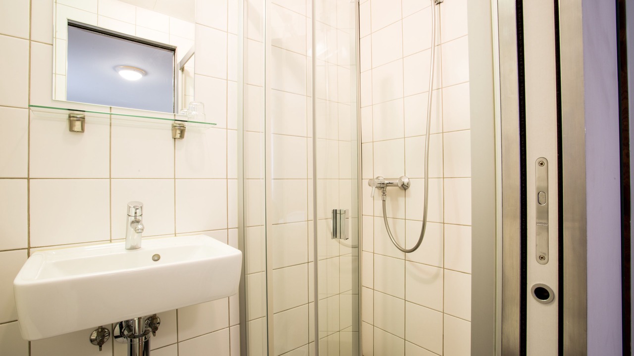 Photo of Bathroom in Batignolles