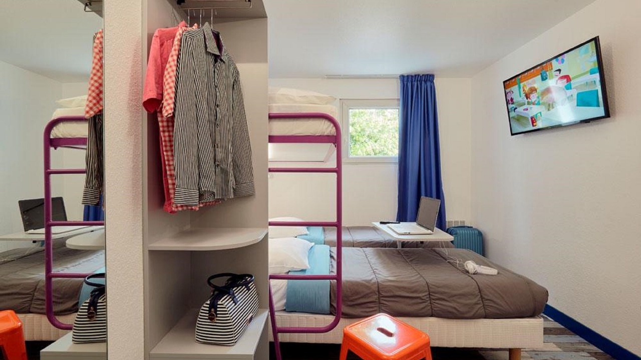 Photo of Bedroom in Les Mureaux