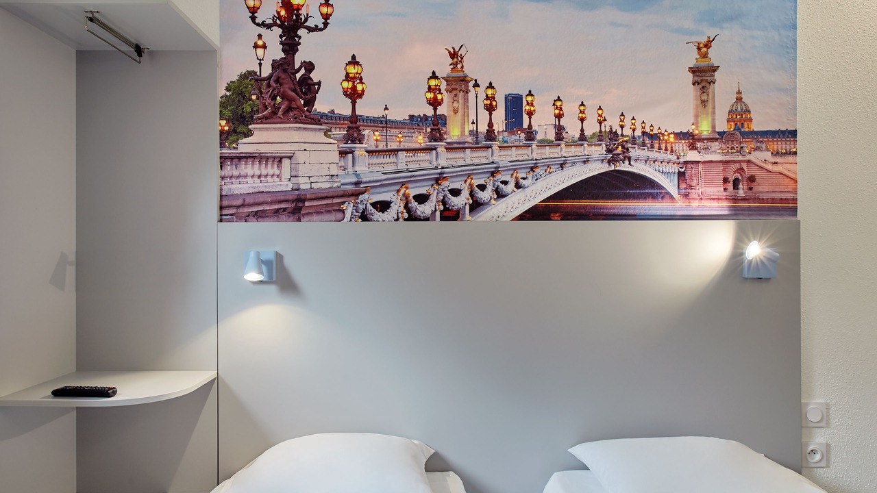 Photo of Bedroom in Les Mureaux