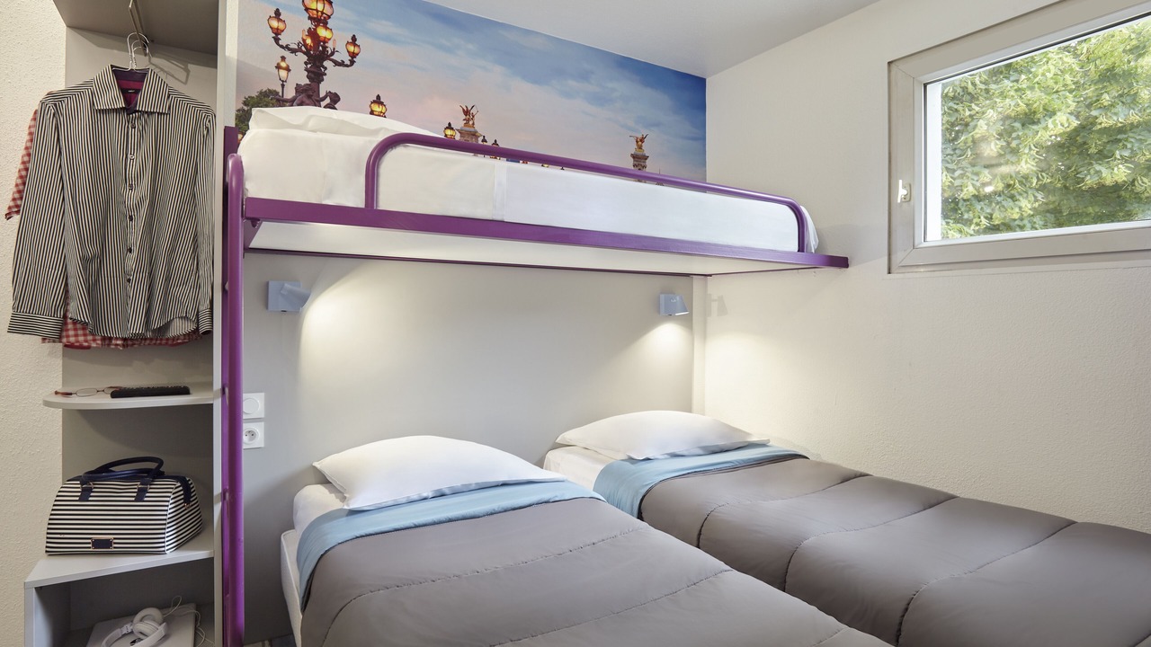 Photo of Bedroom in Les Mureaux