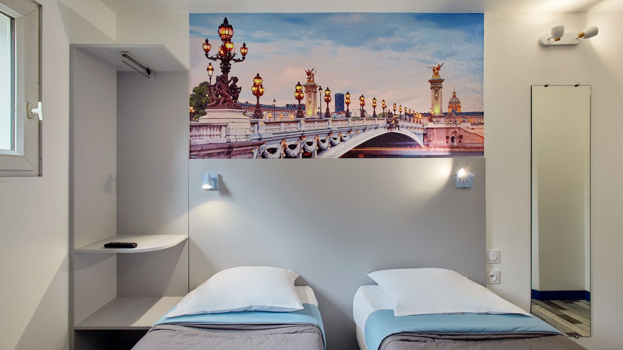 Photo of Bedroom in Les Mureaux