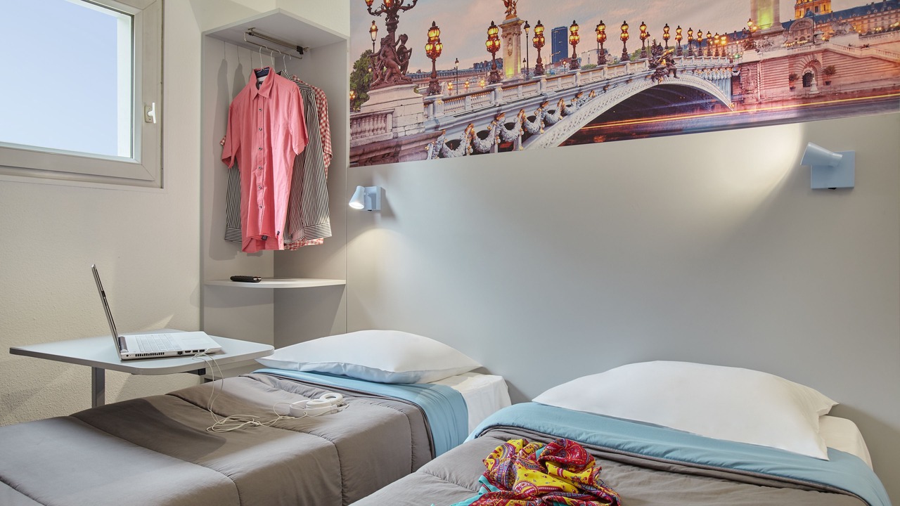 Photo of Bedroom in Les Mureaux