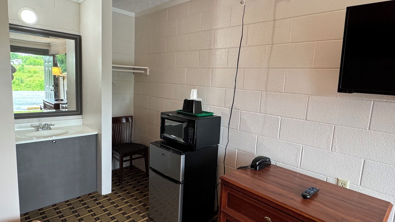Photo of Bedroom in Crossville