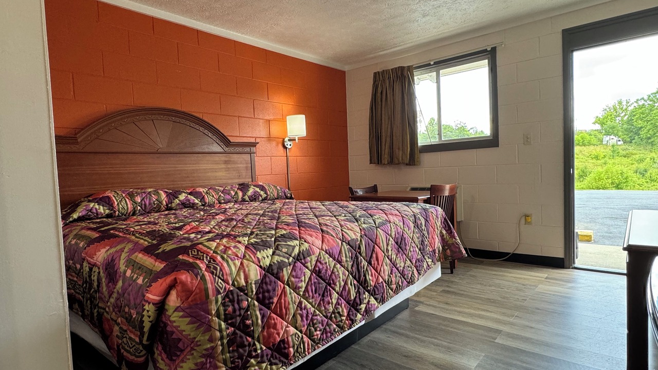 Photo of Bedroom in Crossville