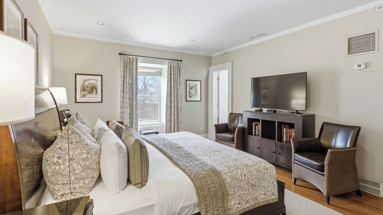 Photo of Bedroom in Old Town Historic District