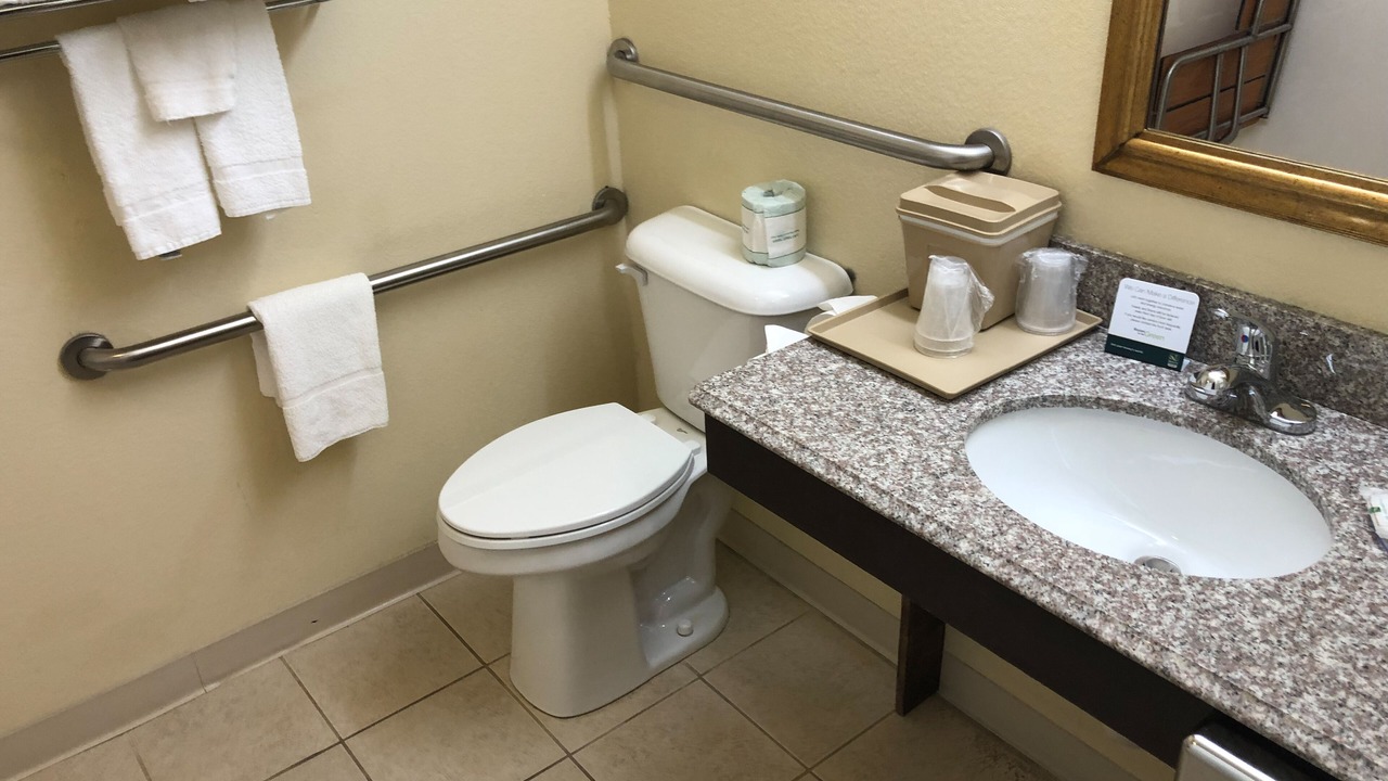 Photo of Bathroom in Alma