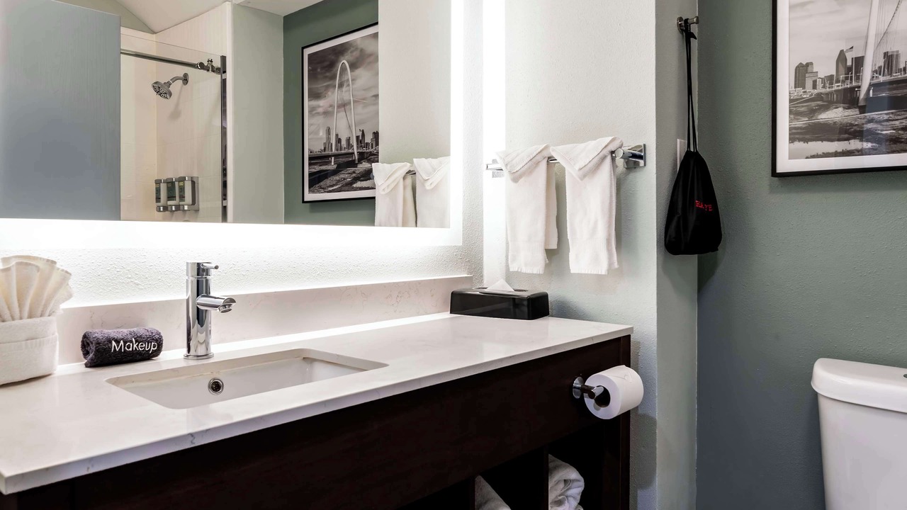 Photo of Bathroom in Seagoville