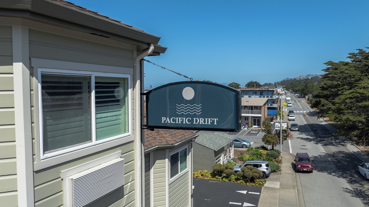 Photo of Others in Sharp Park