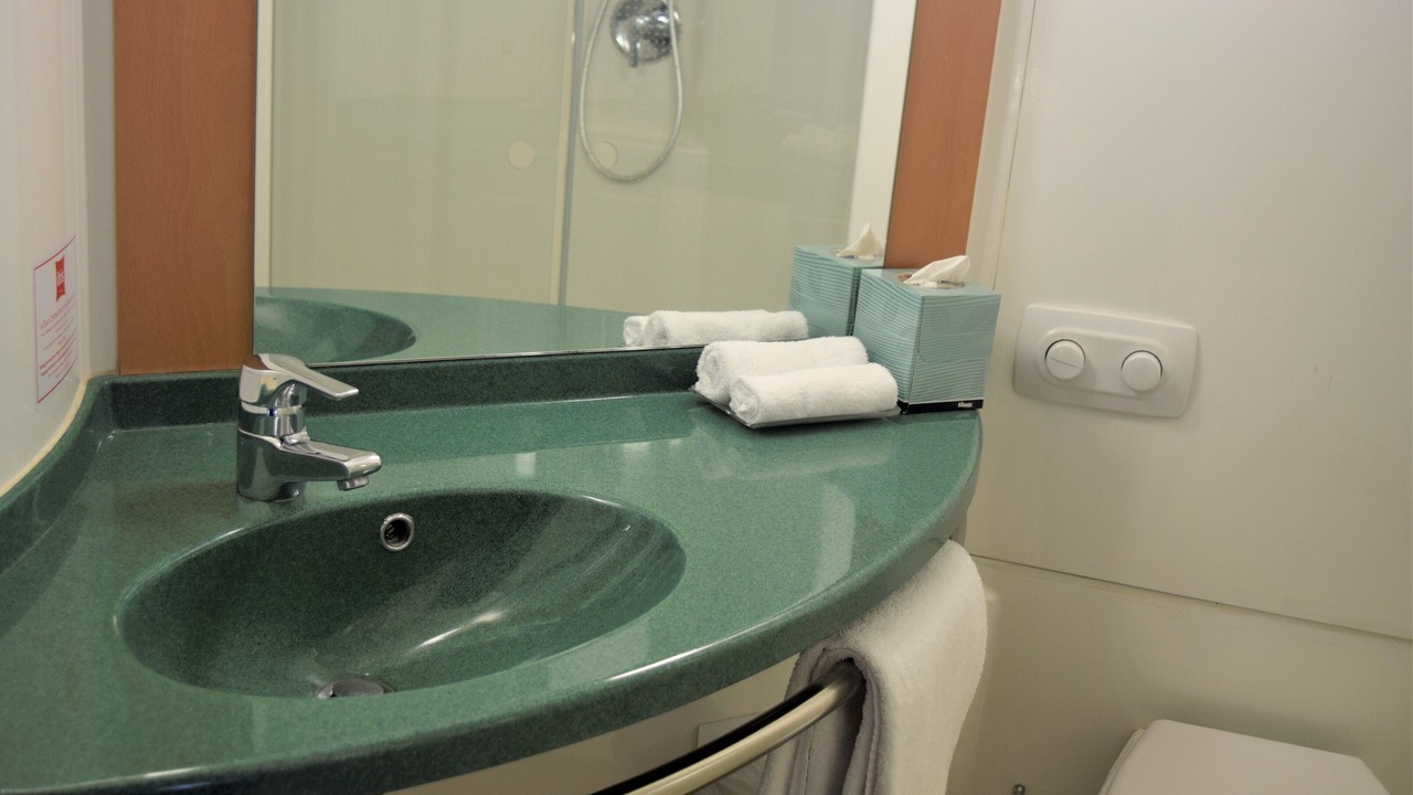 Photo of Bathroom in Thornleigh