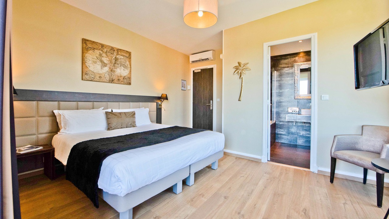 Photo of Bedroom in Cap-d'Antibes