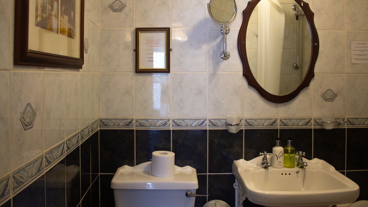 Photo of Bathroom in Headingley