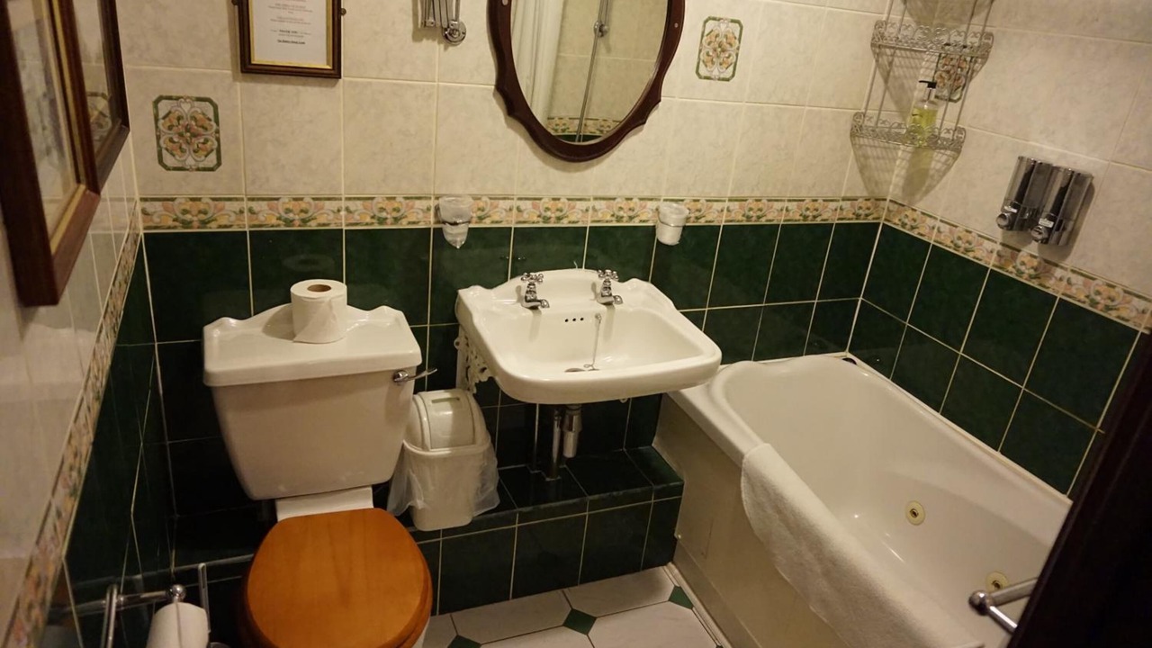 Photo of Bathroom in Headingley