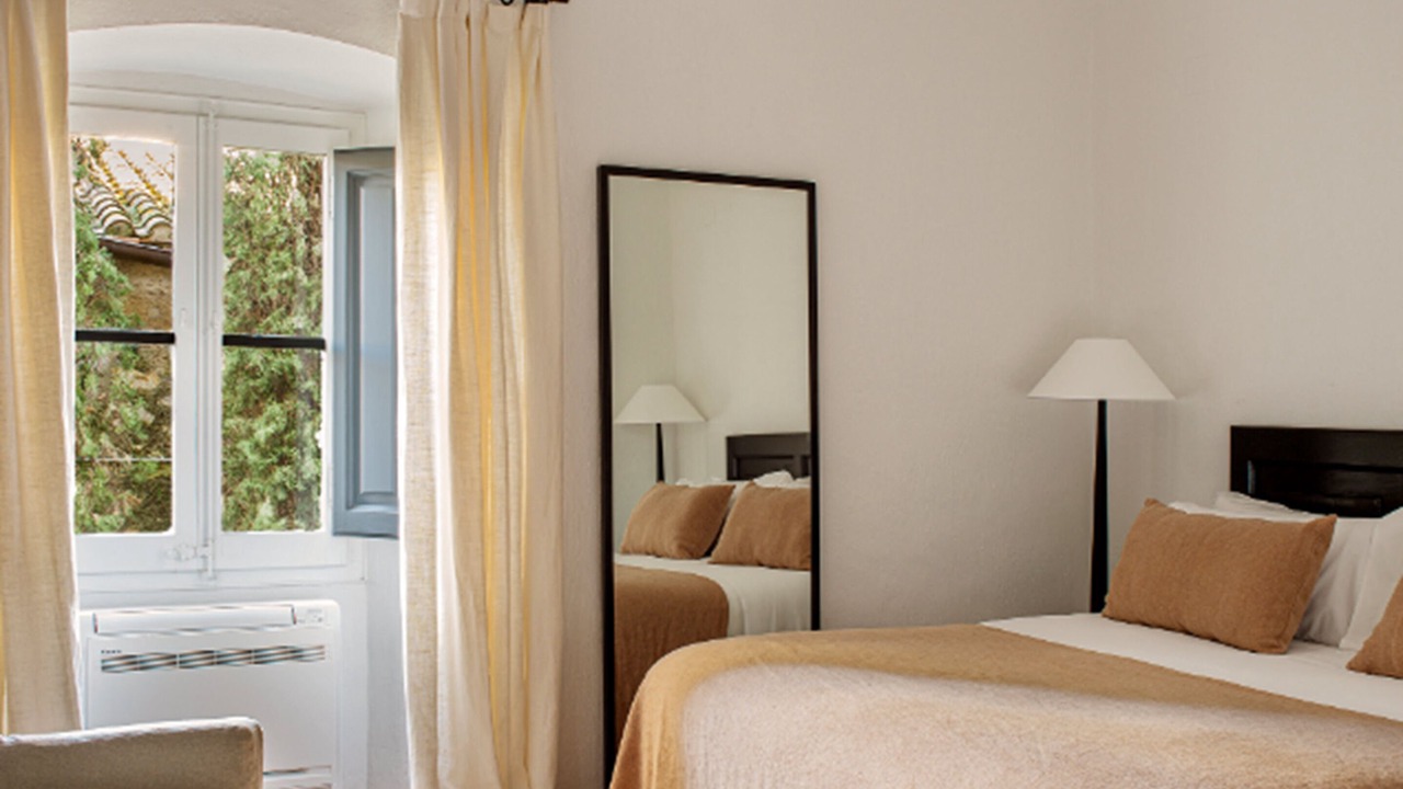 Photo of Bedroom in Torrent