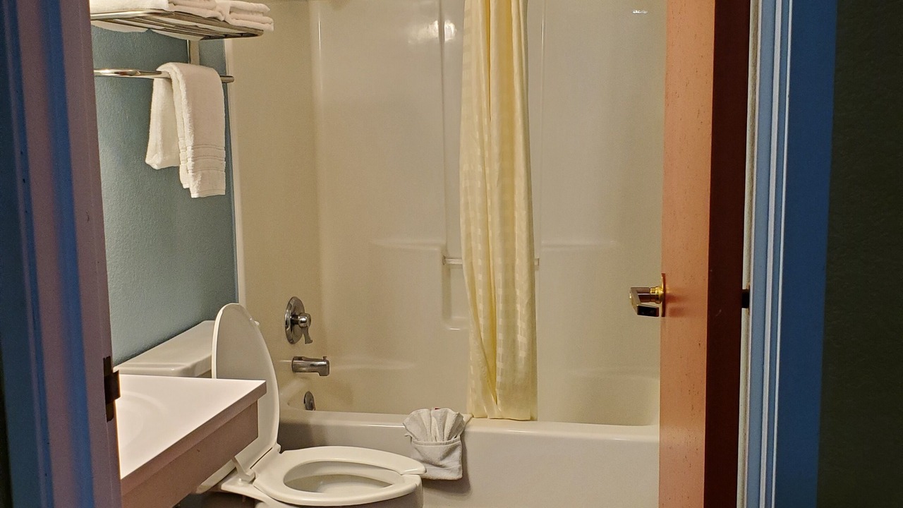 Photo of Bathroom in Dupont