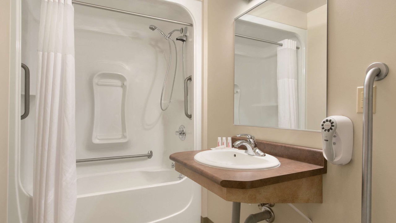 Photo of Bathroom in Thunder Bay