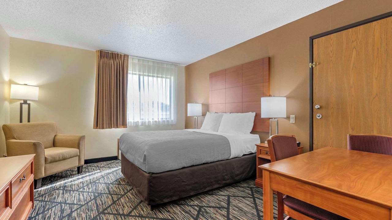 Photo of Bedroom in Indianola