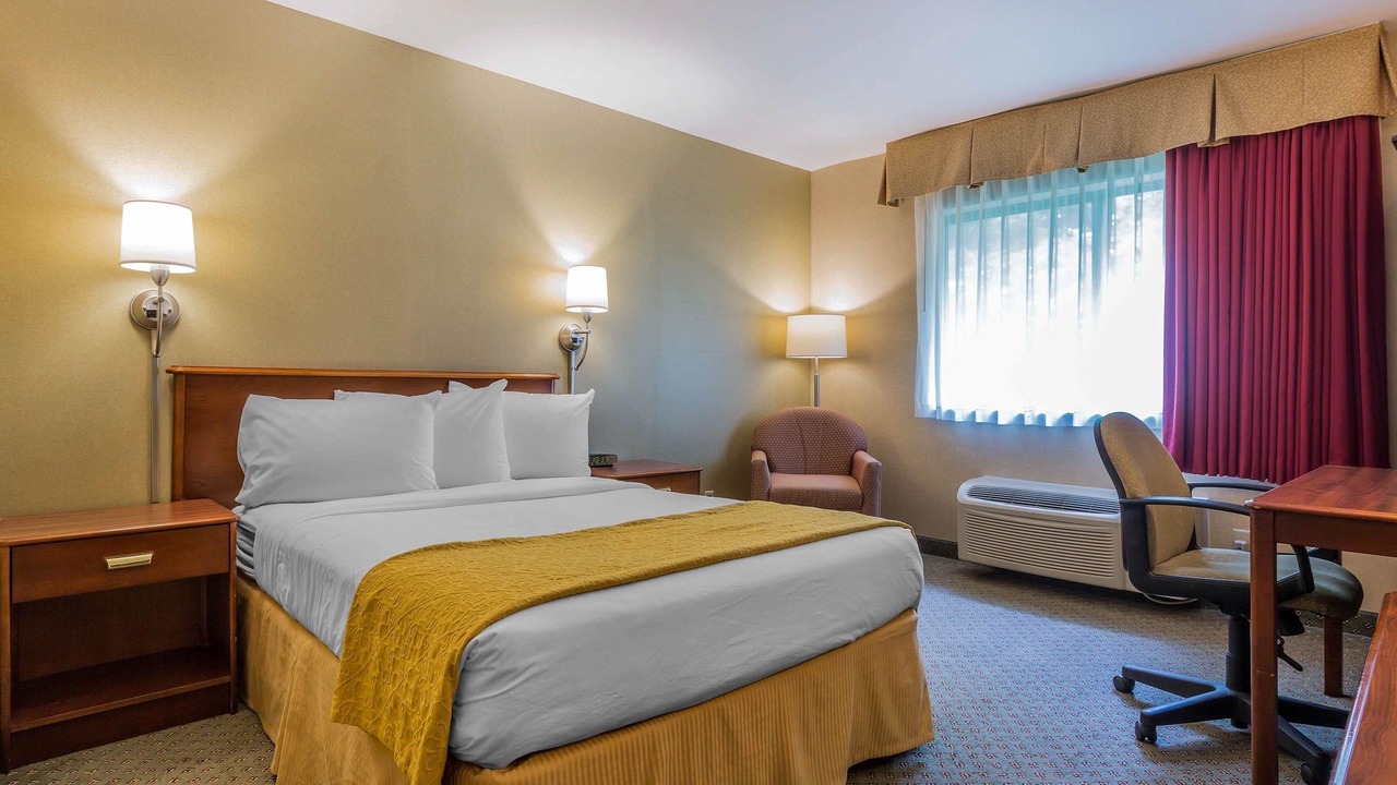 Photo of Bedroom in Hyde Park