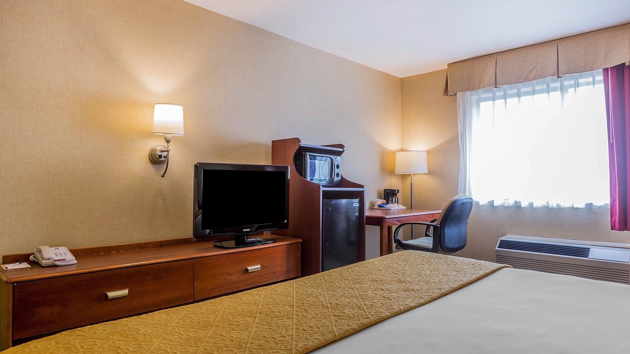 Photo of Bedroom in Hyde Park