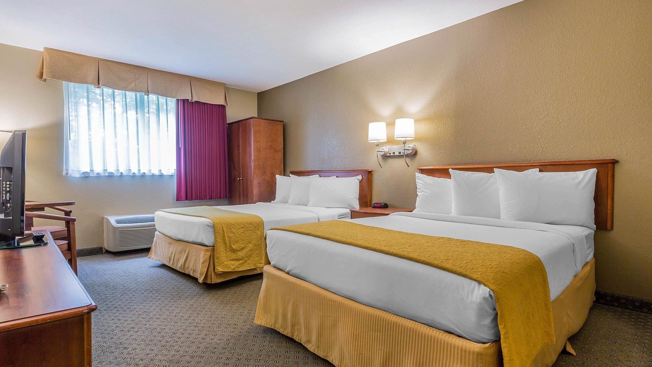 Photo of Bedroom in Hyde Park