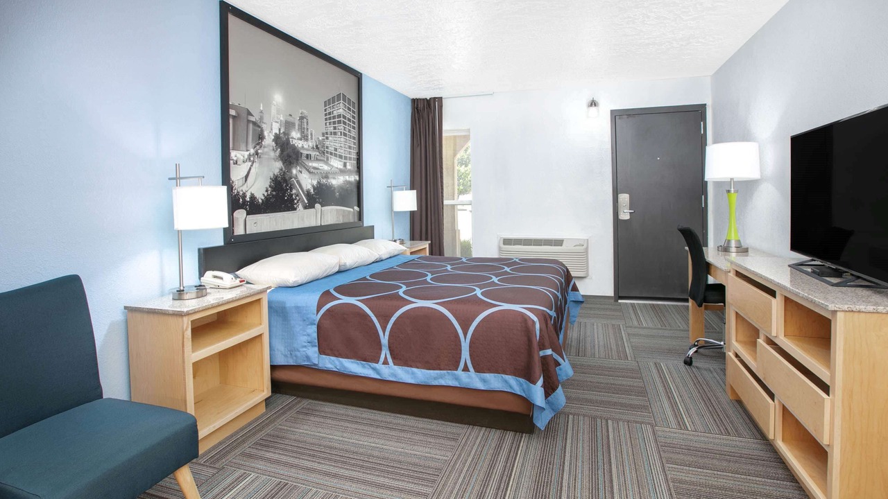 Photo of Bedroom in Moore