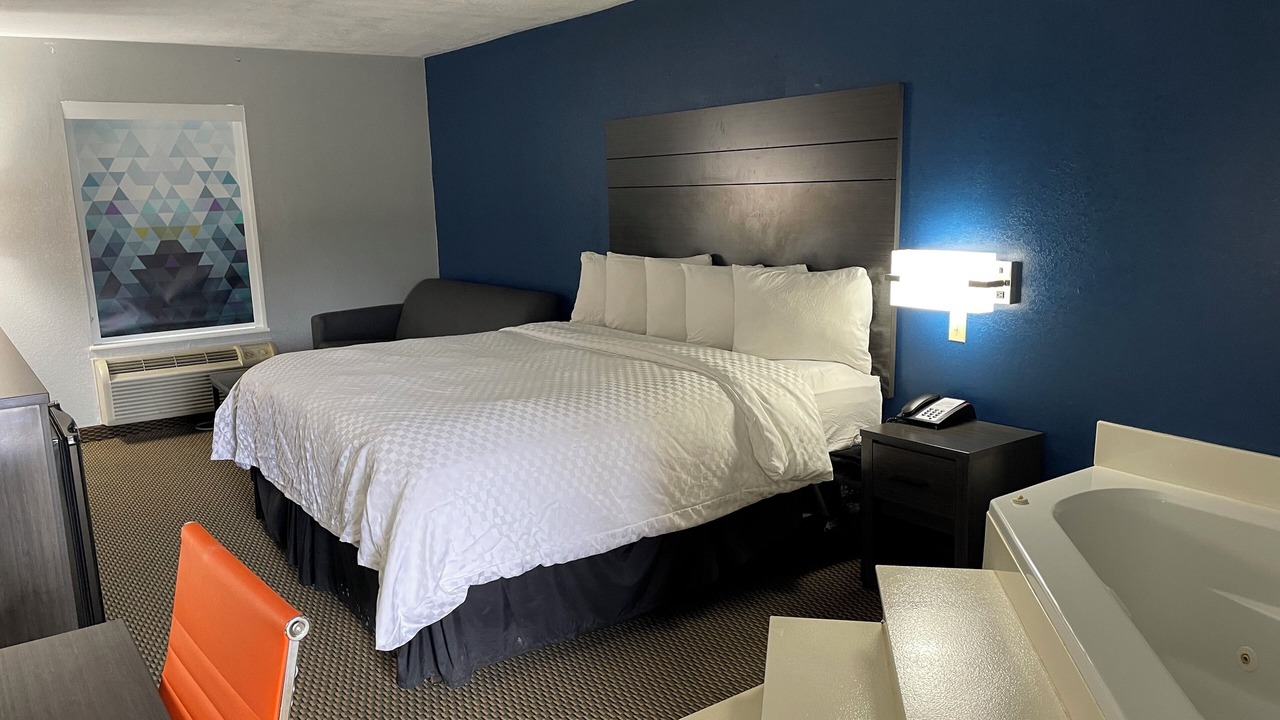 Photo of Bedroom in Warren