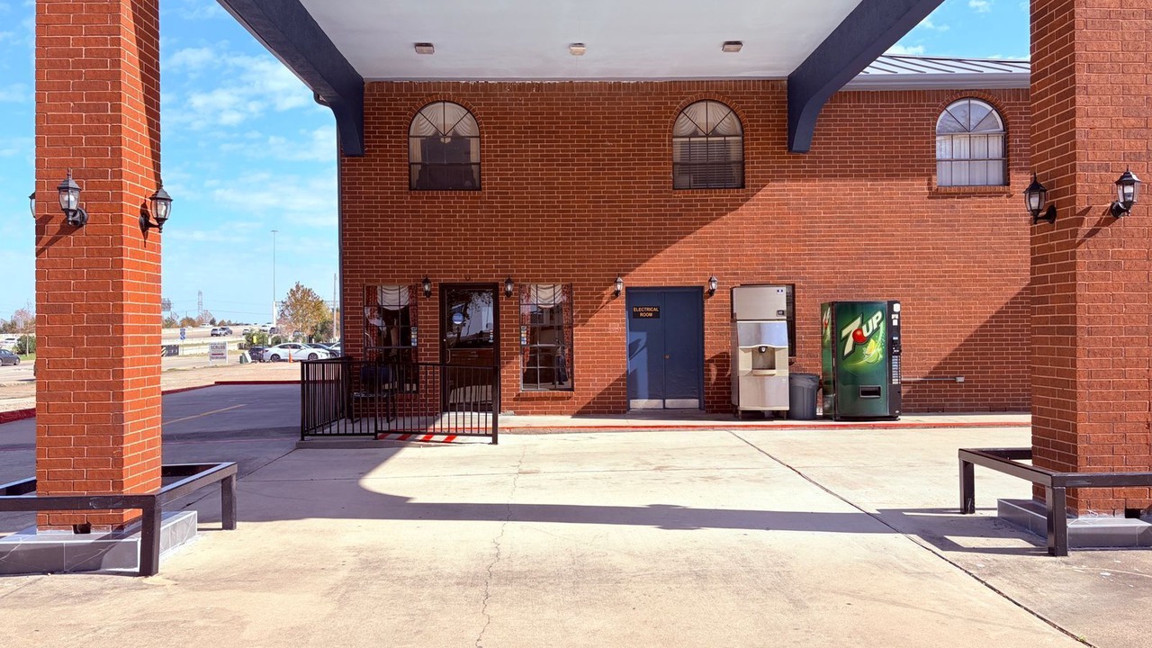Photo of Outdoor in Barker