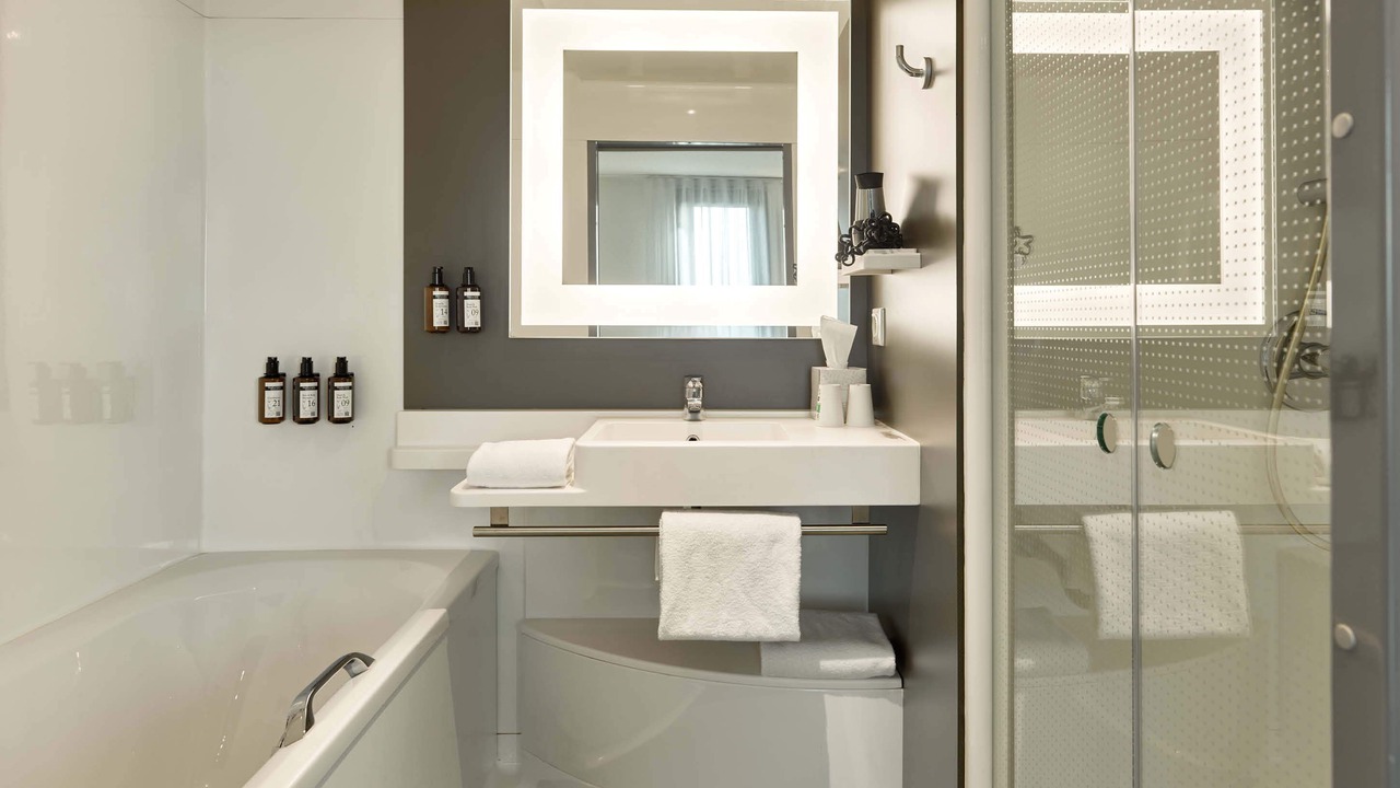 Photo of Bathroom in Velizy-Villacoublay
