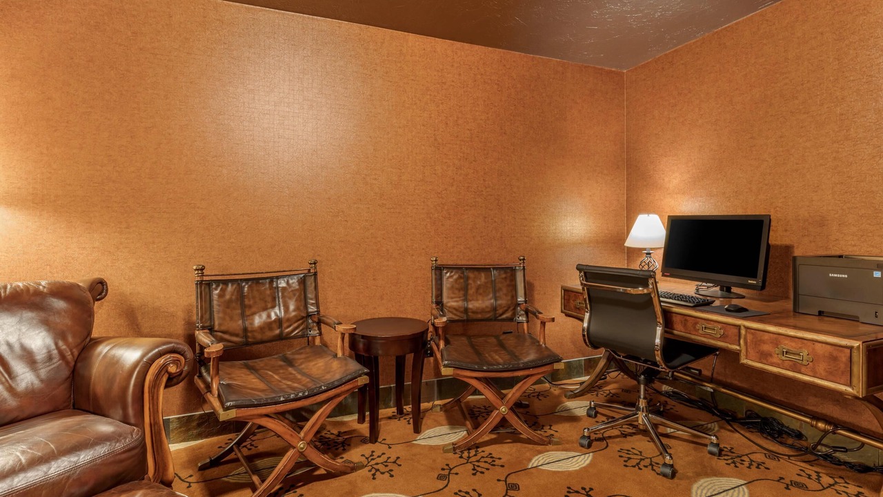 Photo of Others in Astoria