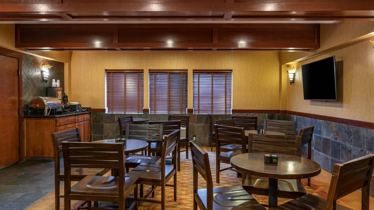 Photo of Others in Astoria