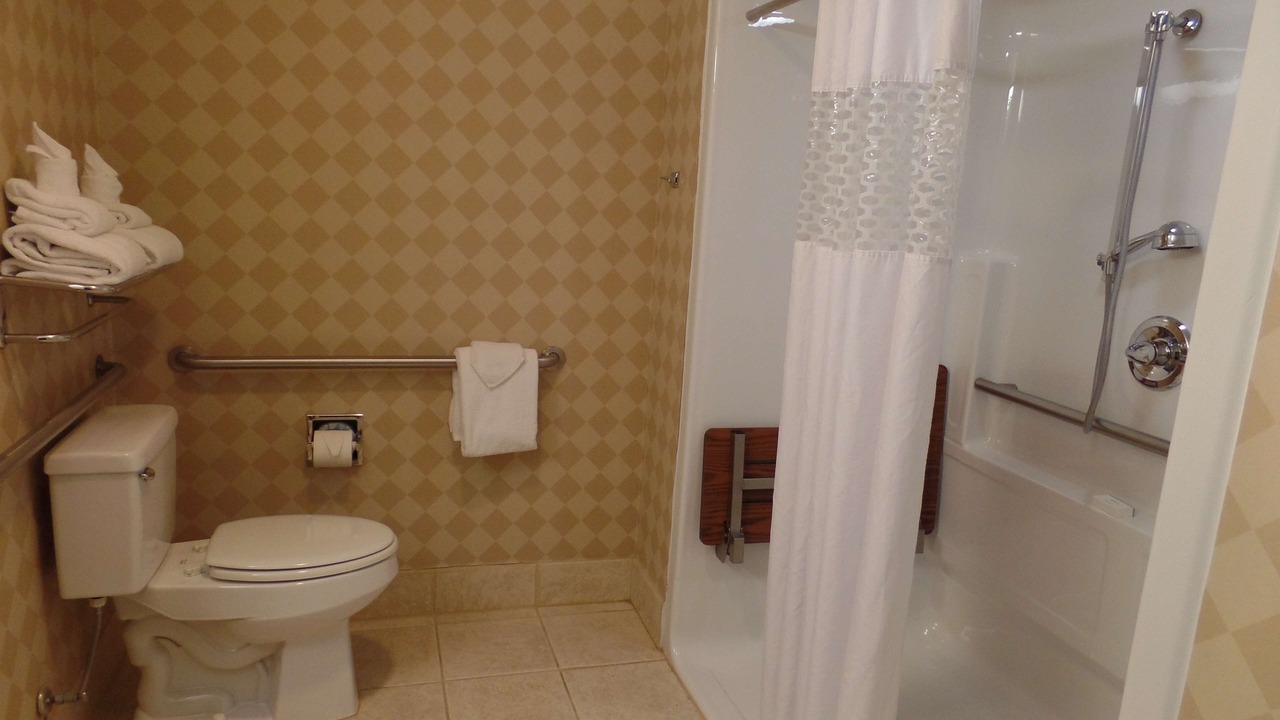 Photo of Bathroom in Bowling Green