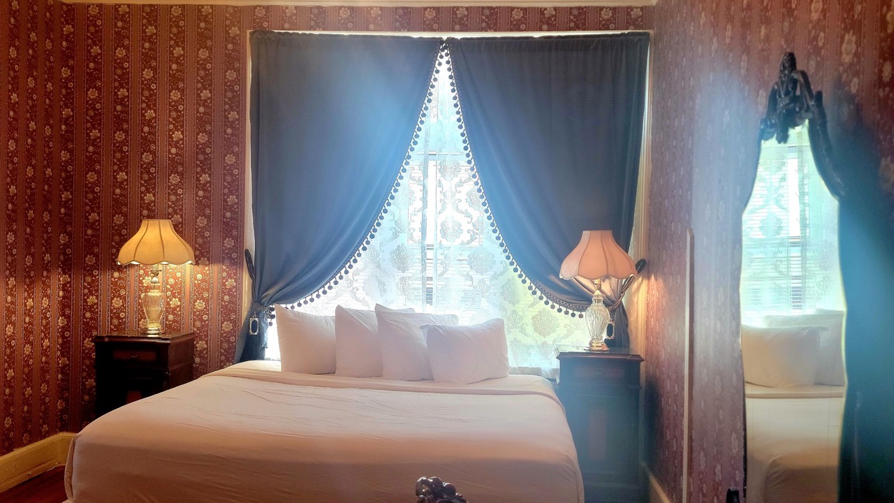 Photo of Bedroom in Bisbee
