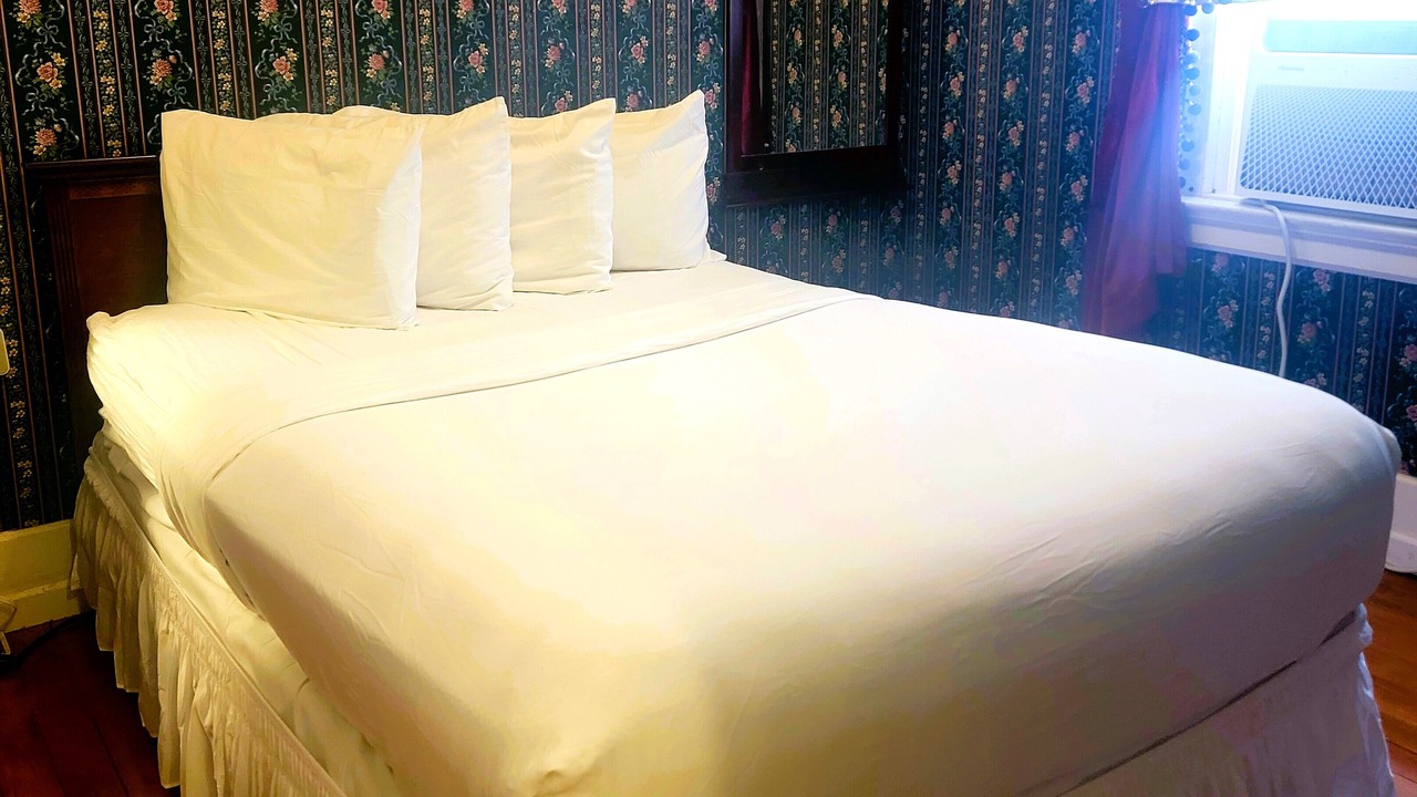 Photo of Bedroom in Bisbee