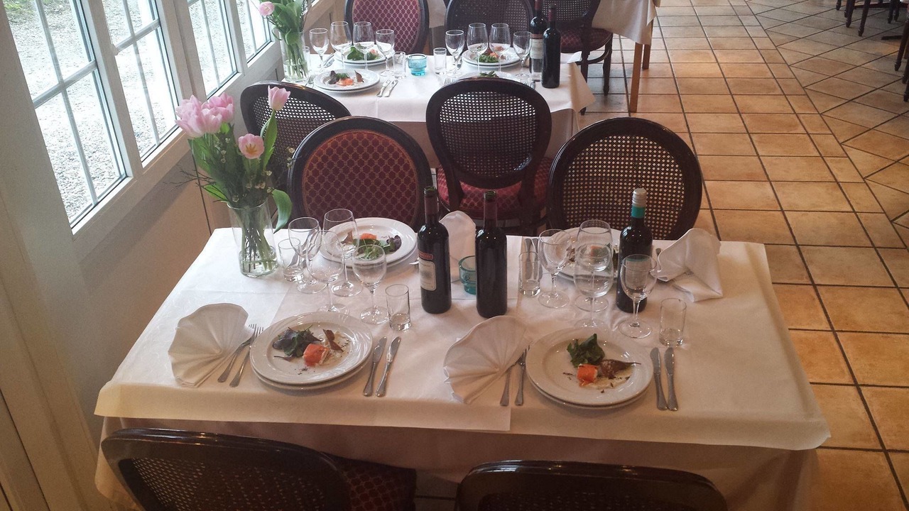 Photo of Others in Hojer