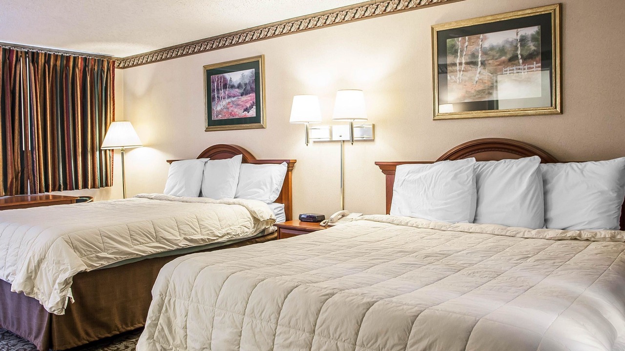 Photo of Bedroom in Newton