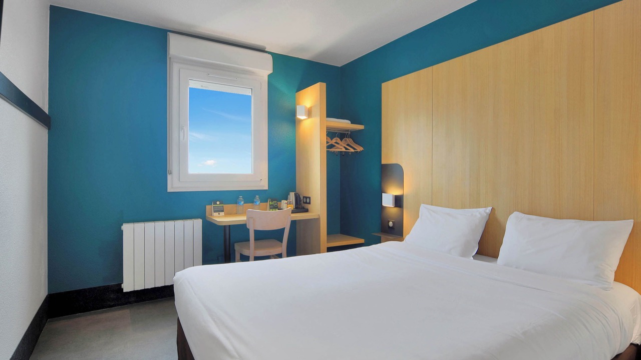 Photo of Bedroom in Friville-Escarbotin