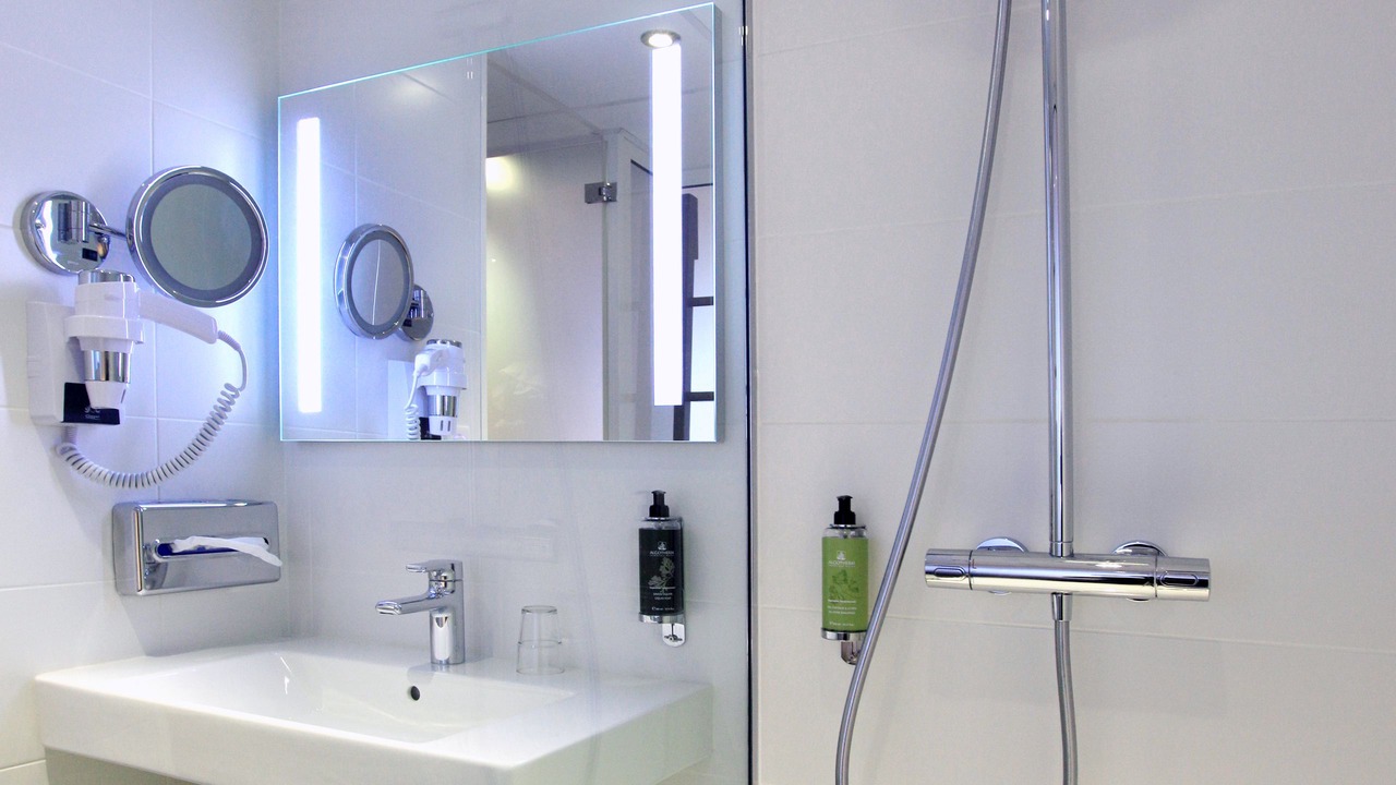 Photo of Bathroom in Colombier - Champ de Mars