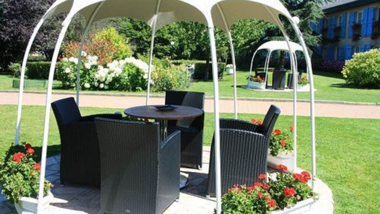 Photo of Patio Balcony in Saint-Martin-du-Vivier