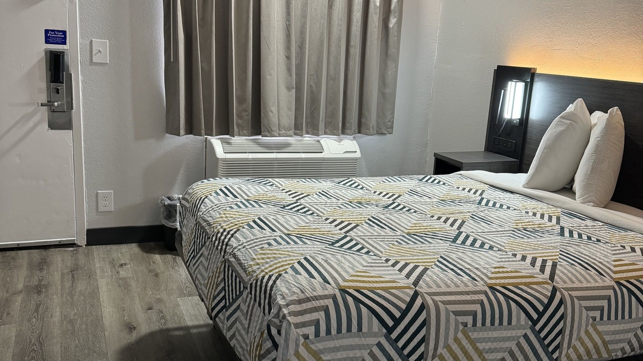 Photo of Bedroom in Bradenton