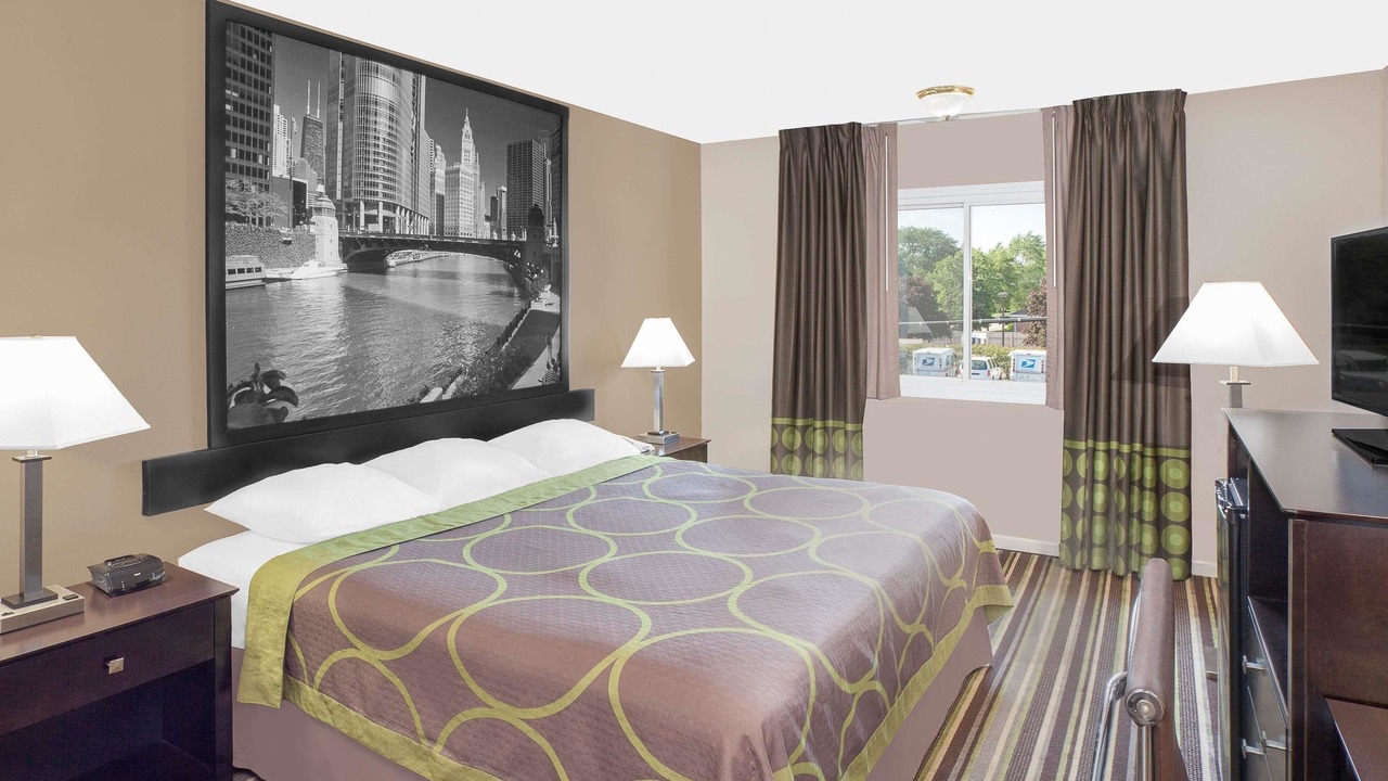 Photo of Bedroom in Morton Grove