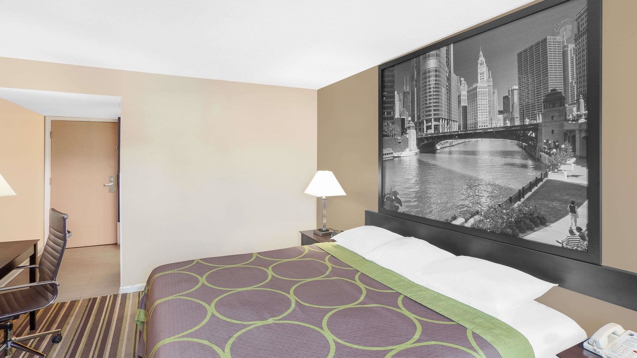 Photo of Bedroom in Morton Grove