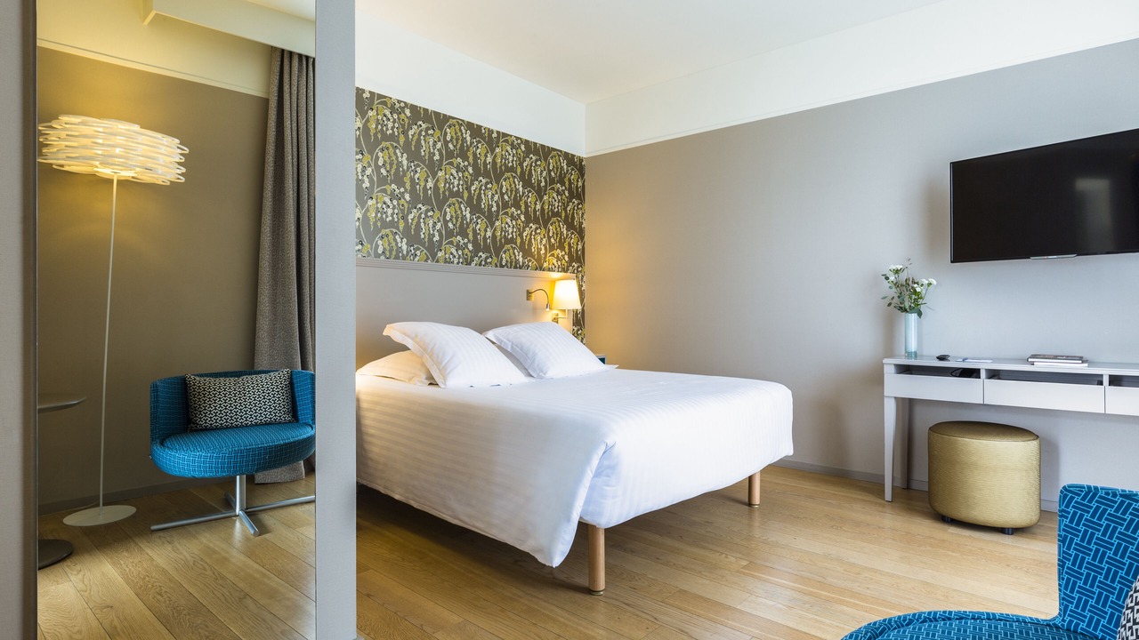 Photo of Bedroom in Graslin - Commerce