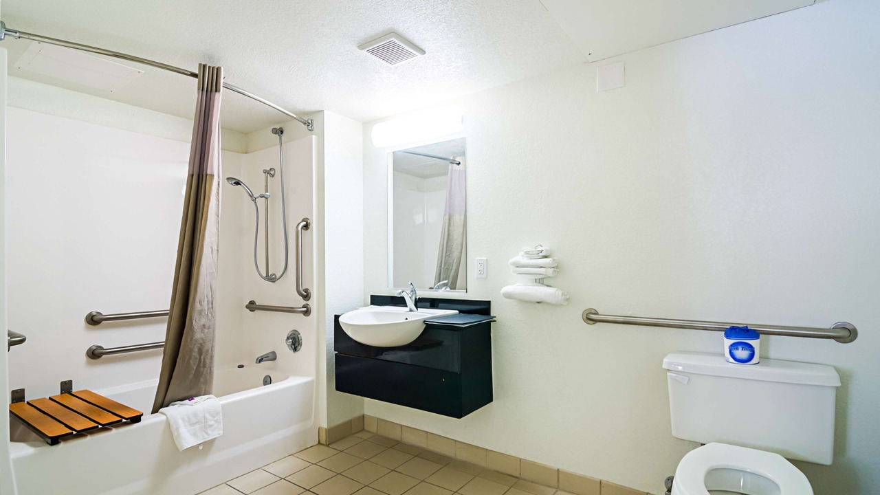 Photo of Bathroom in Barstow