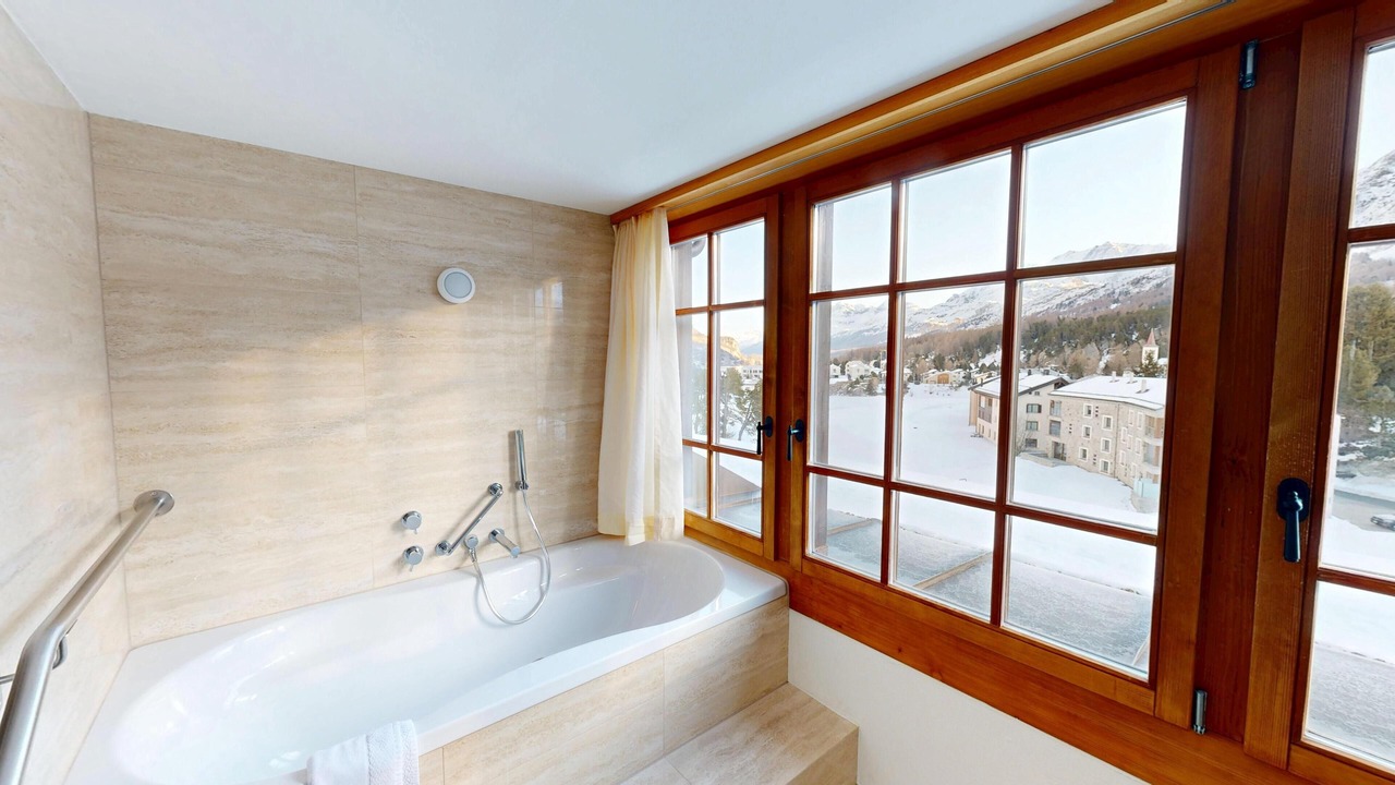 Photo of Bathroom in Maloja
